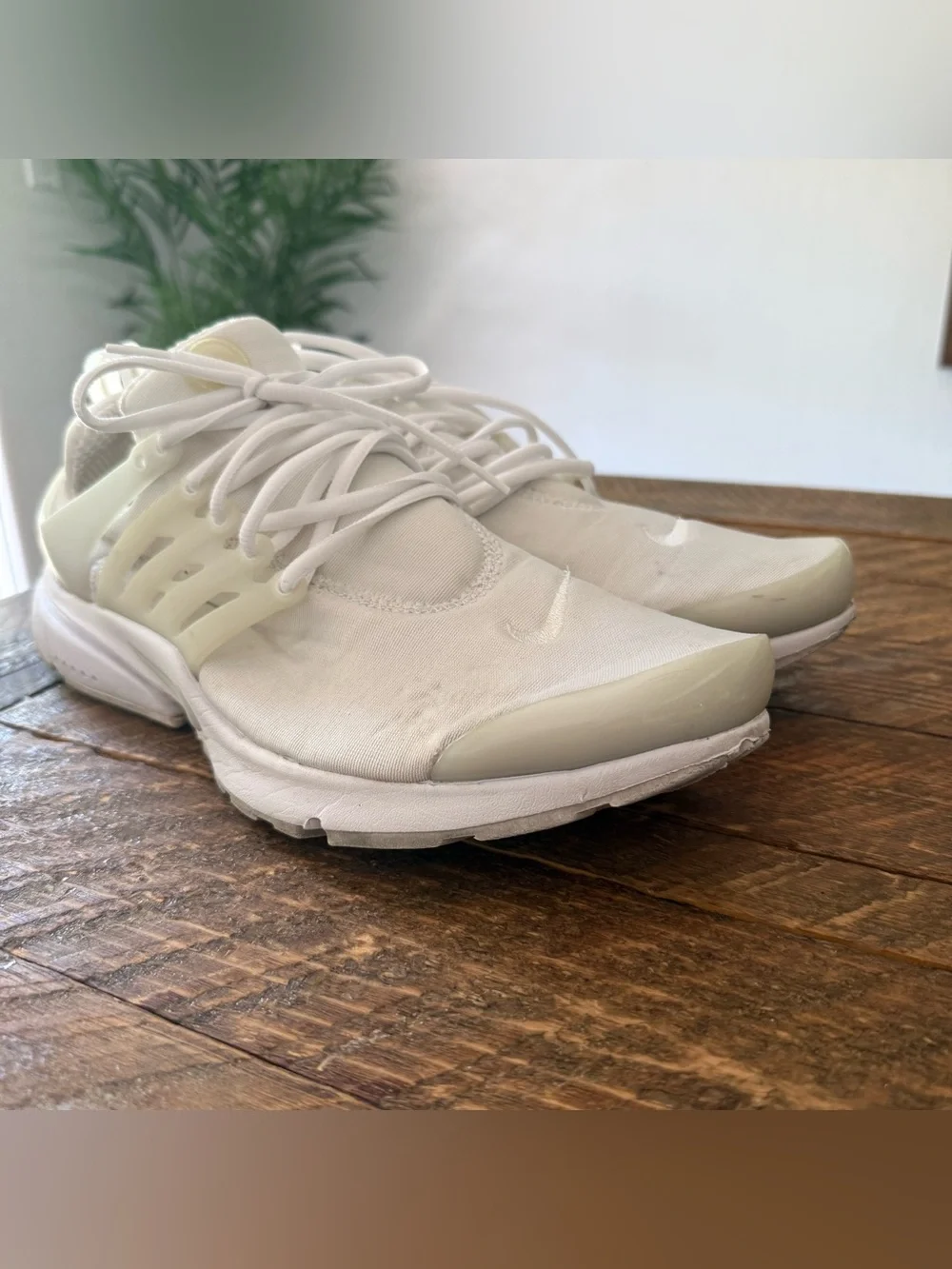 Nike Men’s All-White Low-Top Sneaker (Size 12)